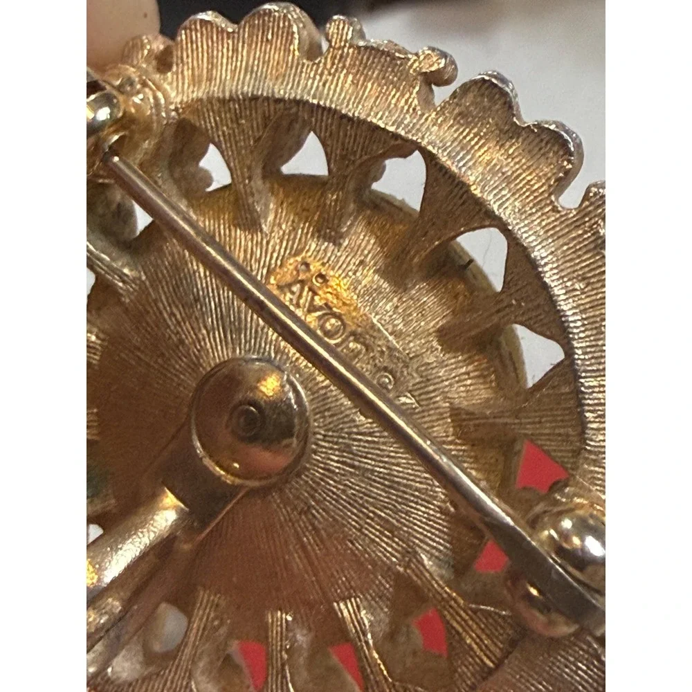 VTG Avon brooch pendant brush gold green stone accent heart/leaf SEE description